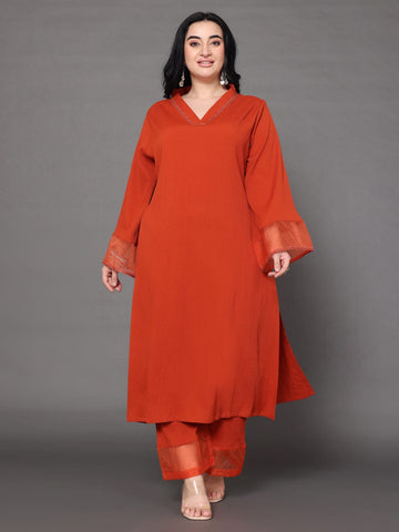 Varanga Women Plus Size Rust Straight Kurta Paired With Tonal Bottom